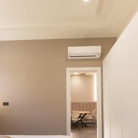 4da6 -duomo- Large Luxury Appartement Milan