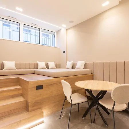 4da6 -duomo- Large Luxury Appartement *